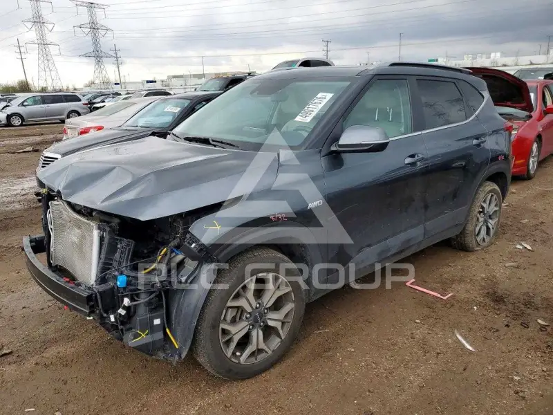 2023 KIA Seltos фото