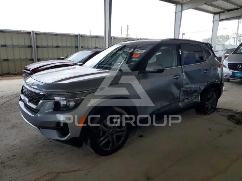 2023 KIA Seltos фото