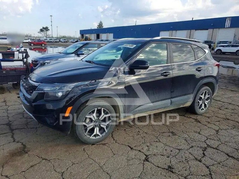 2023 KIA Seltos фото