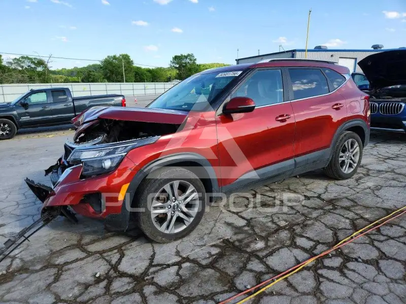 2023 KIA Seltos фото