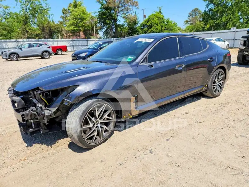 2023 KIA Stinger фото