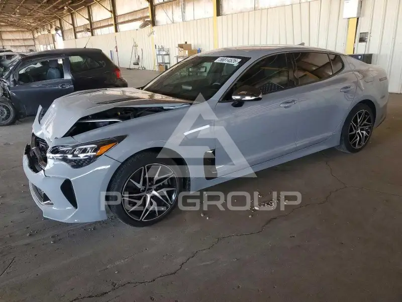 2023 KIA Stinger фото