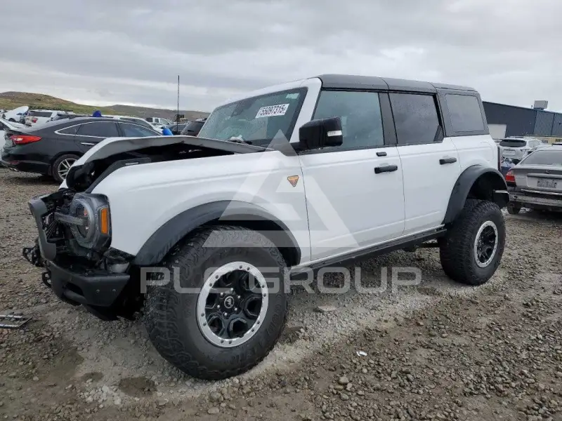 2023 Ford BRONCO photo