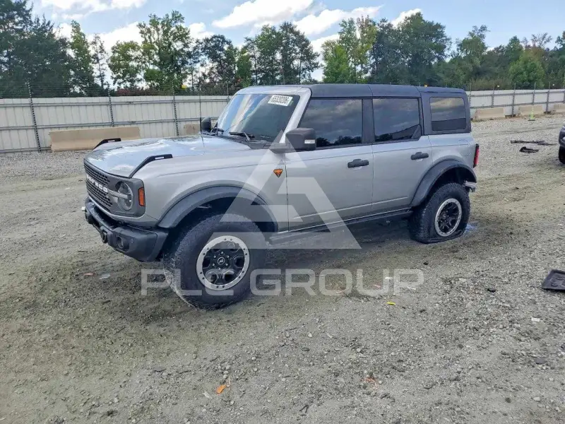 2023 Ford BRONCO фото
