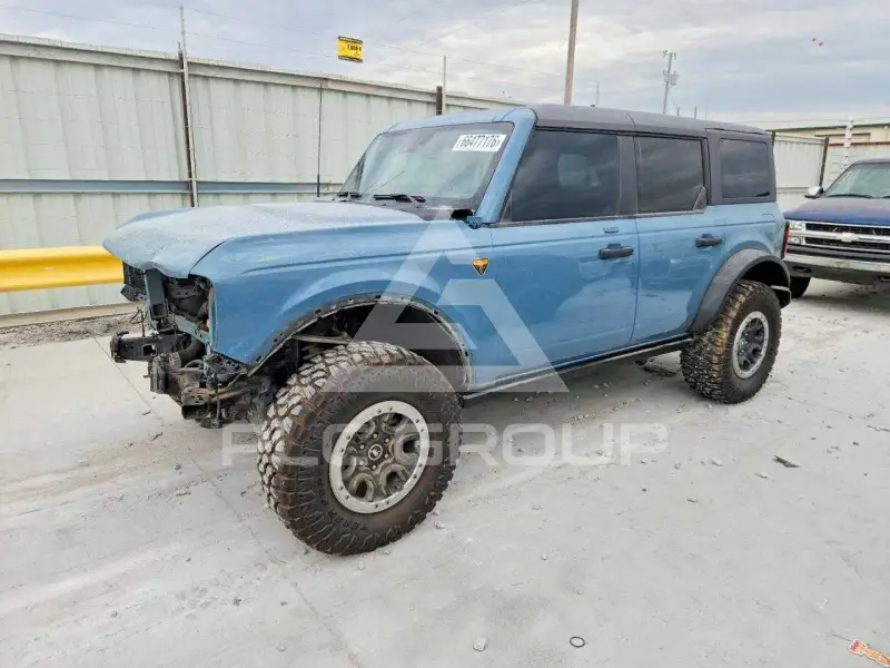 2023 Ford BRONCO фото