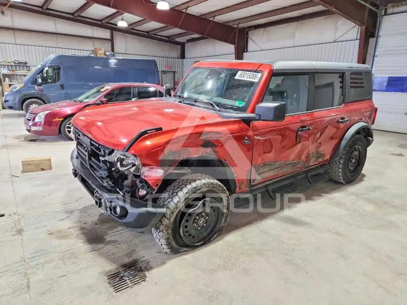 2023 Ford BRONCO фото