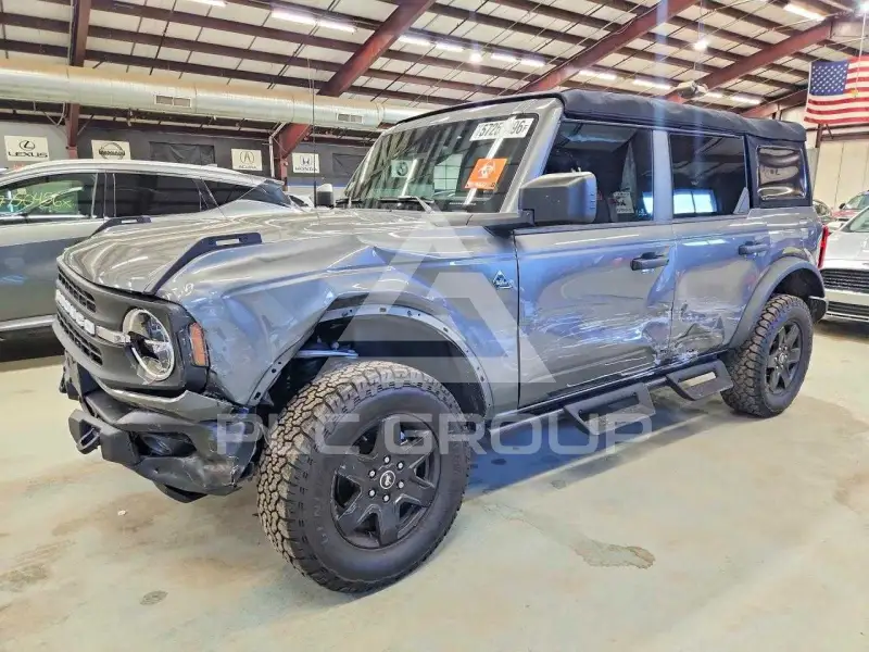 2023 Ford BRONCO фото