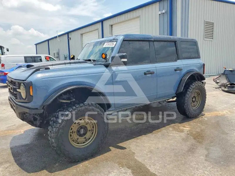 2023 Ford BRONCO фото
