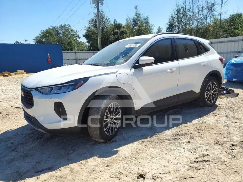 2023 Ford ESCAPE photo