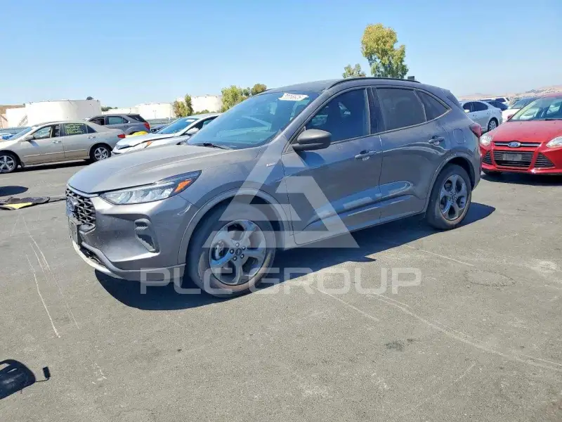 2023 Ford ESCAPE photo