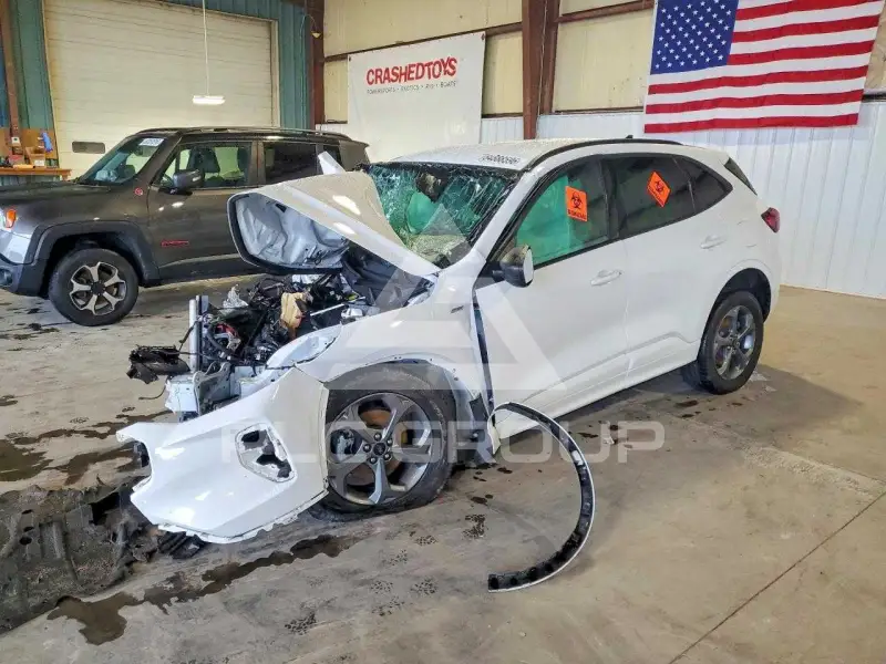 2023 Ford ESCAPE фото