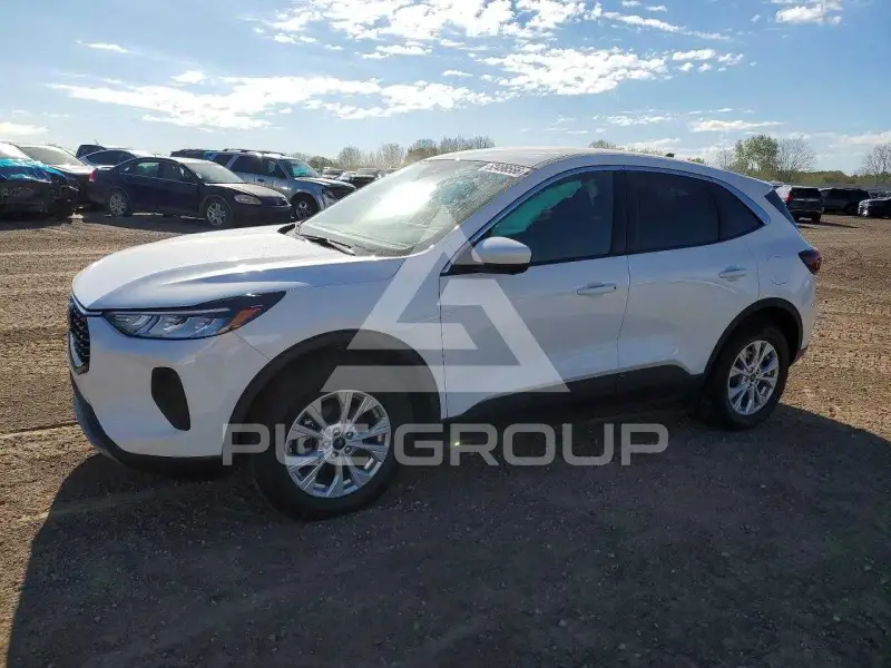 2023 Ford ESCAPE photo