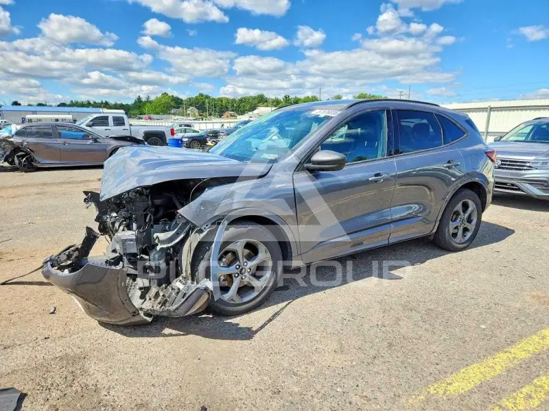 2023 Ford ESCAPE photo