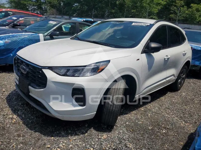 2023 Ford ESCAPE photo