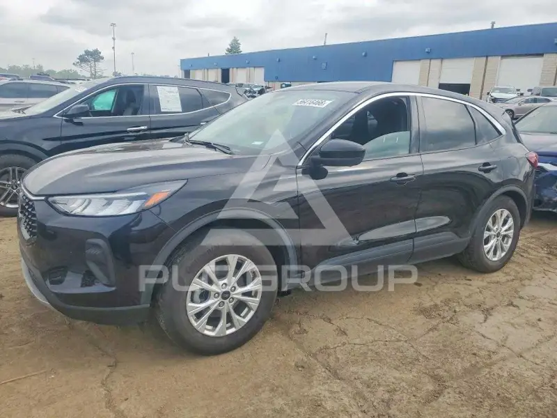 2023 Ford ESCAPE photo