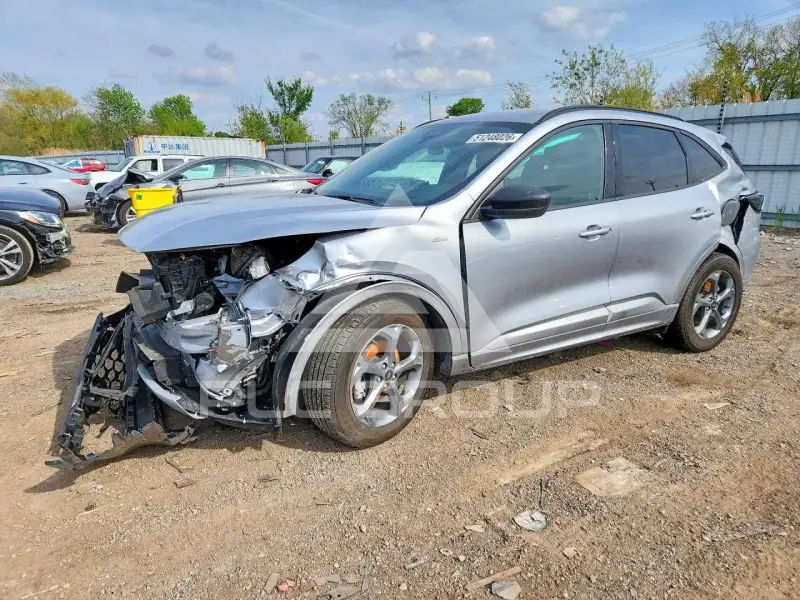 2023 Ford ESCAPE photo