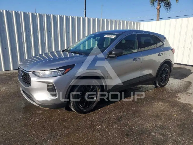 2023 Ford ESCAPE photo