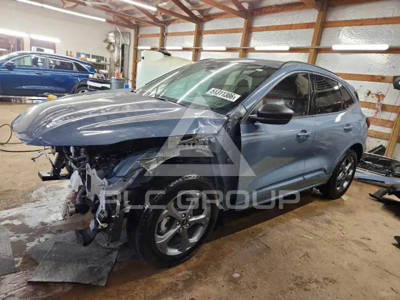 2023 Ford ESCAPE фото