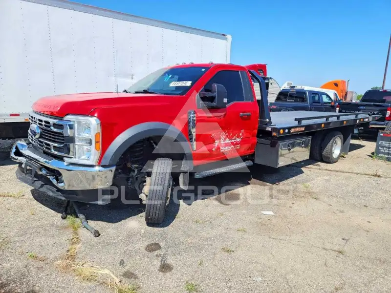 2023 Ford F-550 фото