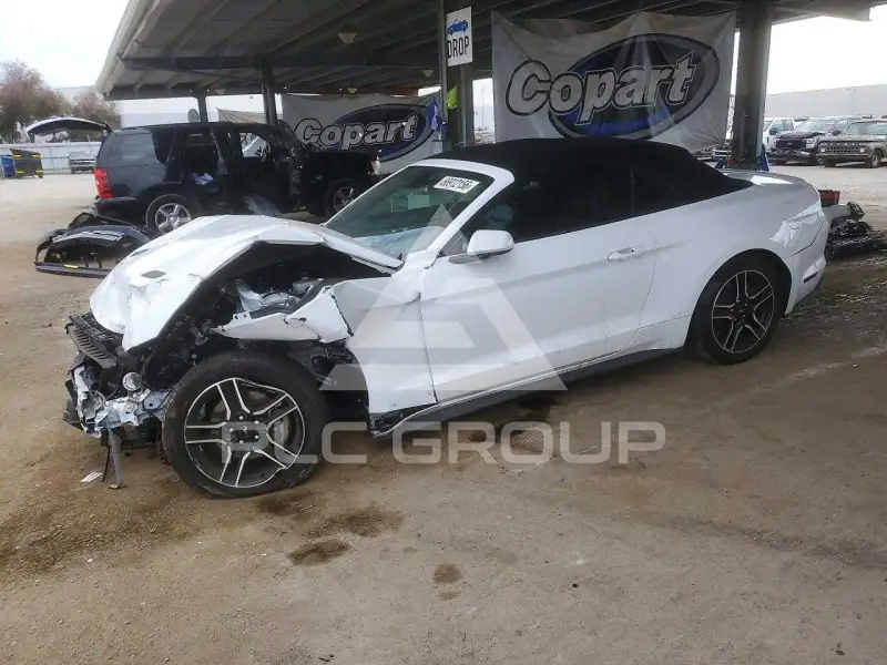 2023 Ford MUSTANG фото
