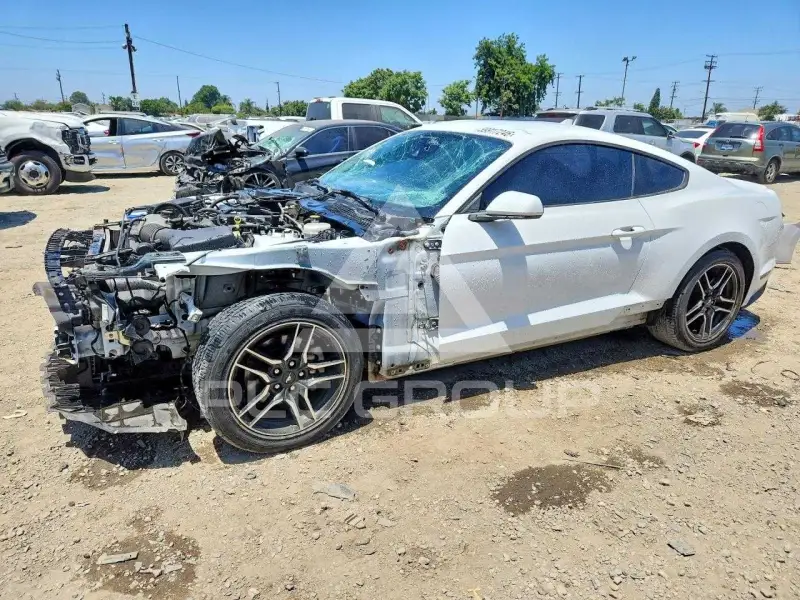 2023 Ford MUSTANG фото