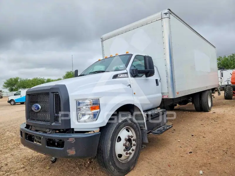 2023 Ford F-650 фото