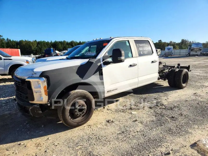 2023 Ford F-350 photo