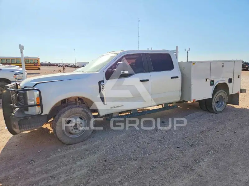 2023 Ford F-350 фото