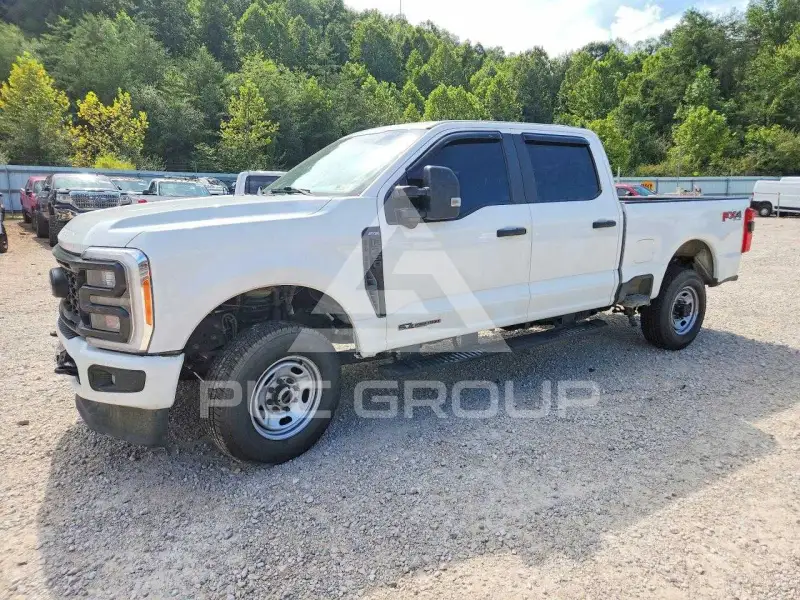 2023 Ford F-350 фото