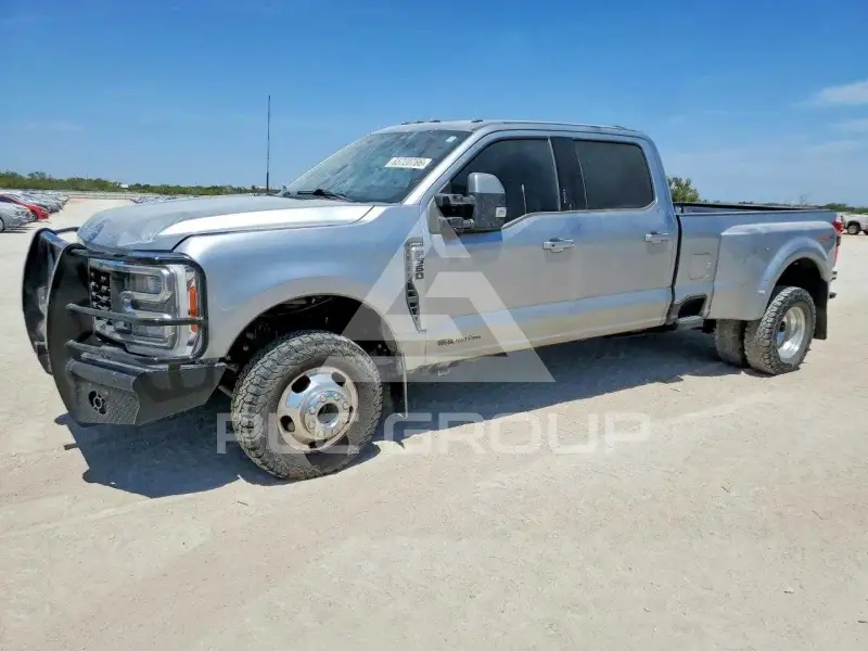 2023 Ford F-350 фото