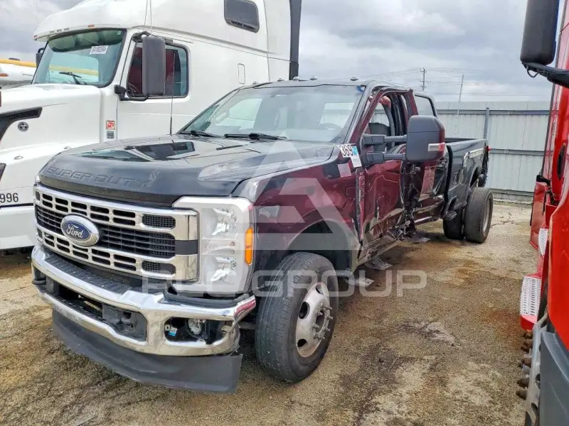 2023 Ford F-350 фото