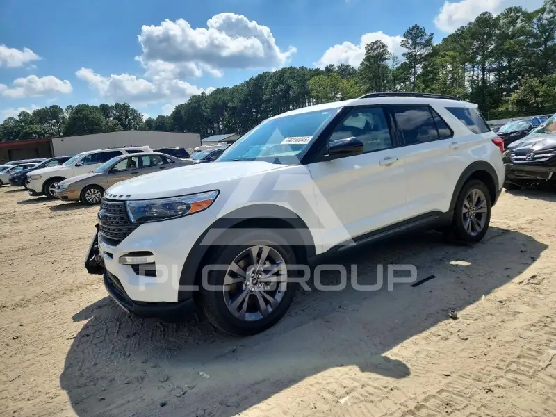 2023 Ford EXPLORER photo