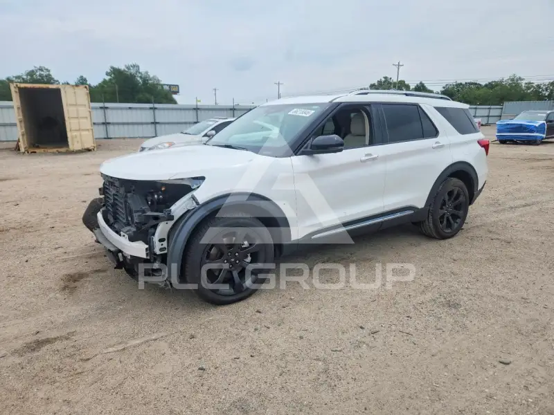 2023 Ford EXPLORER photo
