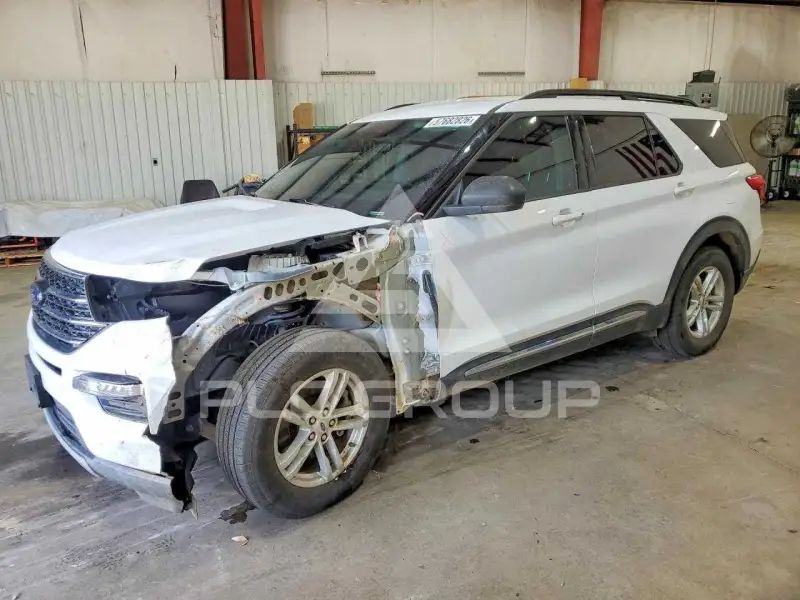 2023 Ford EXPLORER photo