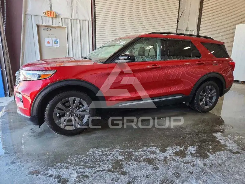 2023 Ford EXPLORER photo