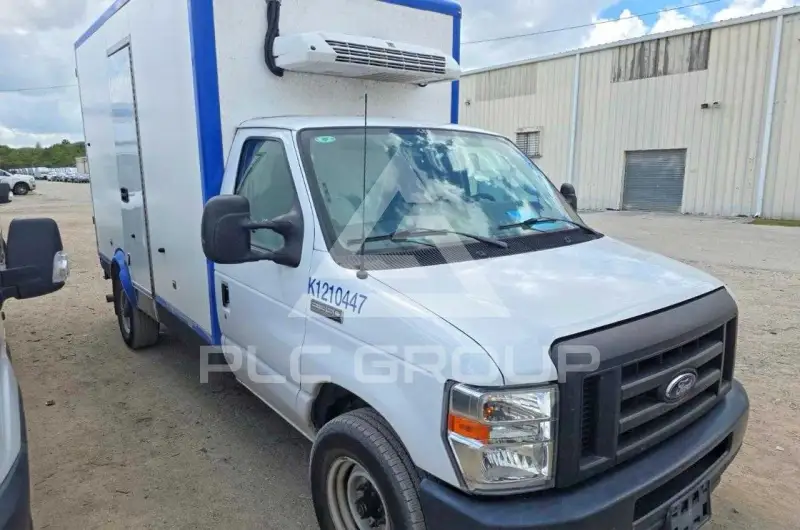 2023 Ford ECONOLINE фото
