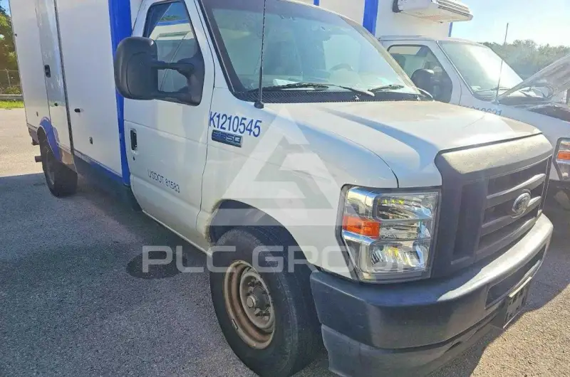 2023 Ford ECONOLINE фото