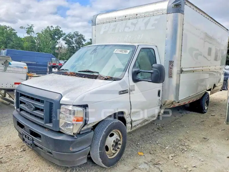 2023 Ford ECONOLINE photo