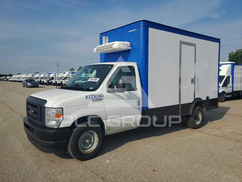 2023 Ford E-350 photo