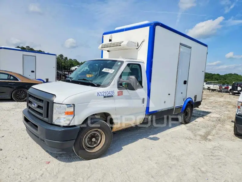 2023 Ford E-350 фото