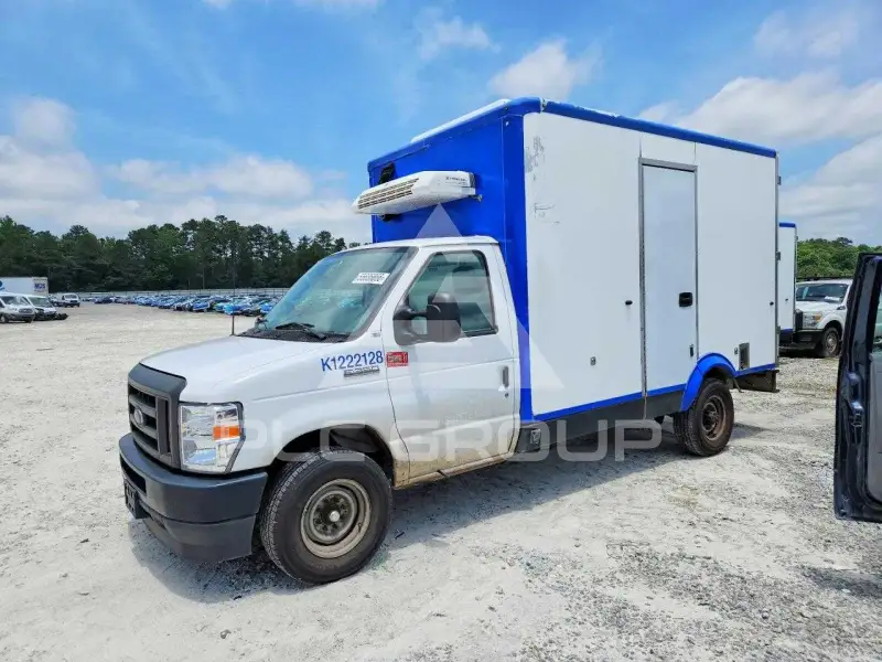 2023 Ford ECONOLINE photo