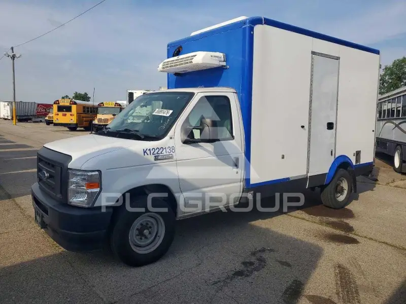 2023 Ford ECONOLINE фото
