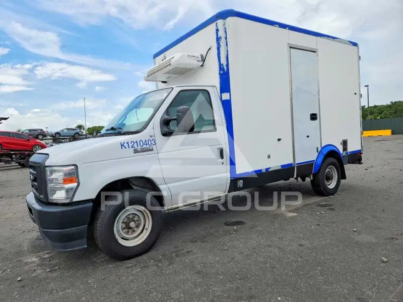 2023 Ford ECONOLINE photo