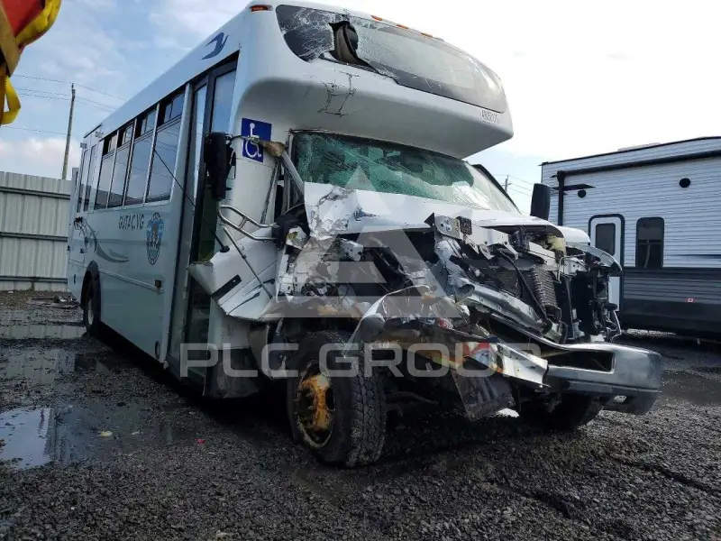 2023 Ford ECONOLINE фото