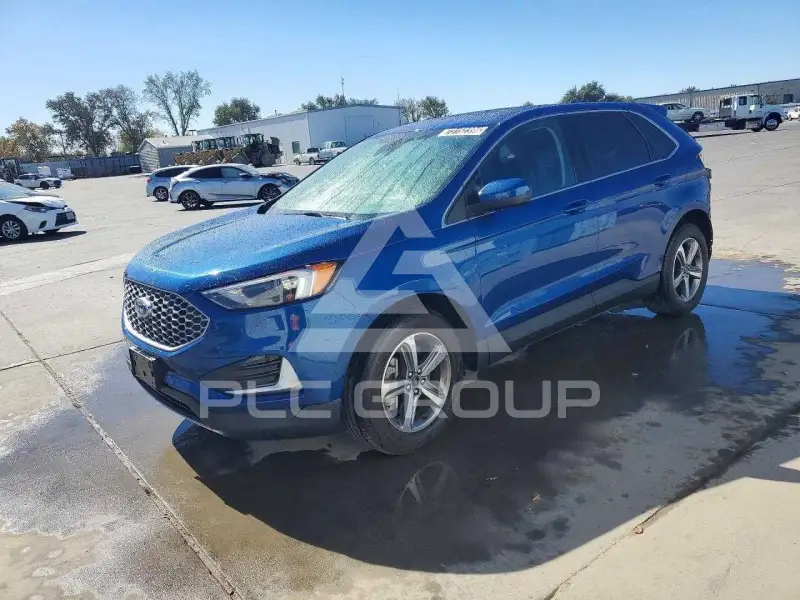 2023 Ford EDGE photo