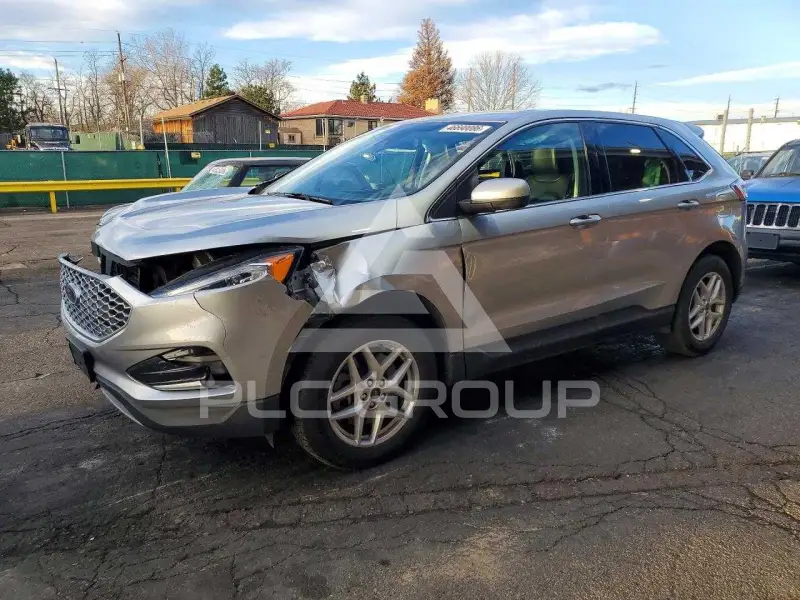 2023 Ford EDGE photo