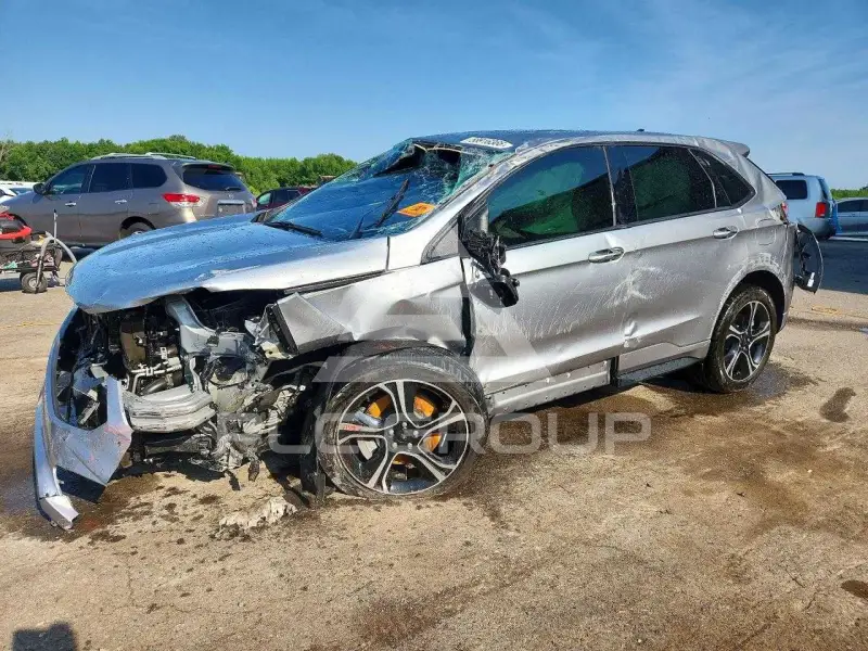 2023 Ford EDGE фото
