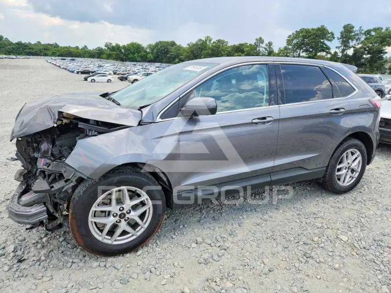 2023 Ford EDGE photo