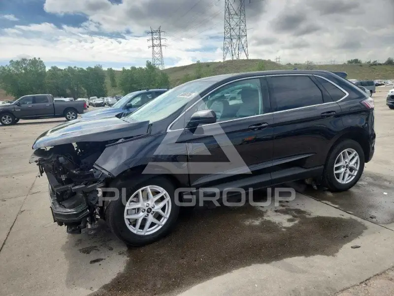 2023 Ford EDGE photo