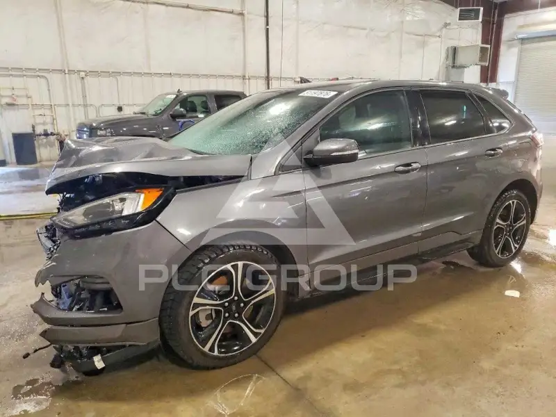 2023 Ford EDGE photo